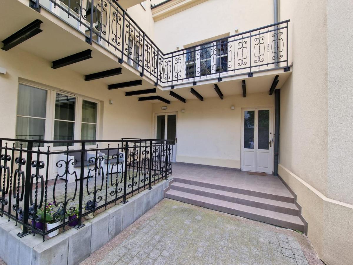 Apartamenty Sebastiana Kraków Exteriör bild